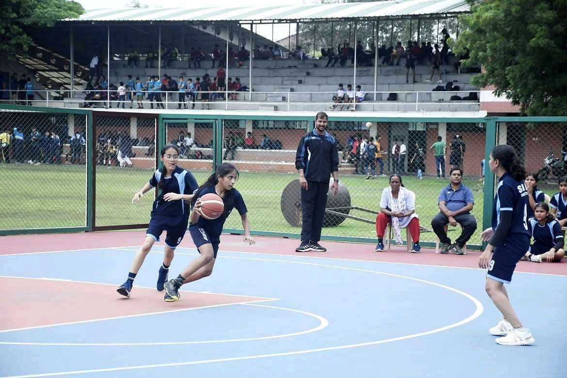 Court sports competition